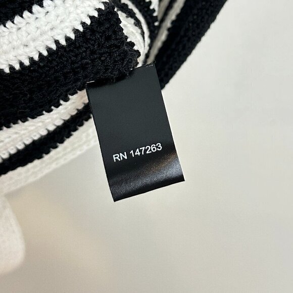 ELEVEN SIX Tia Tunic in White/Black/Nude Size Medium/Large - Picture 10 of 16